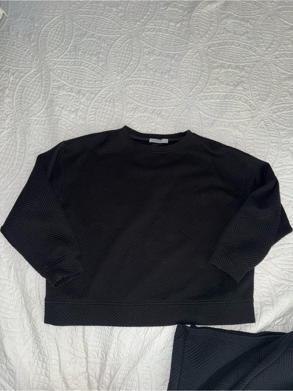 Women's Black Textured Crewneck Sweatshirt